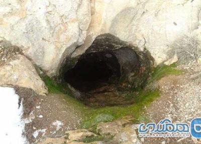 غار پریان یکی از جاذبه های گردشگری استان اصفهان است