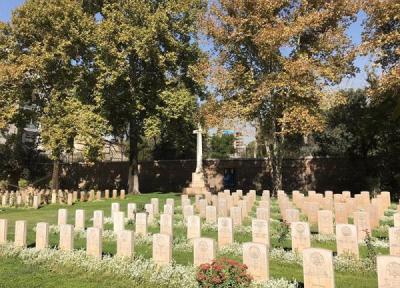 این محله خانه ابدی سربازان جنگ جهانی است ، گورستانی برای دفن سربازان انگلیسی و آمریکایی