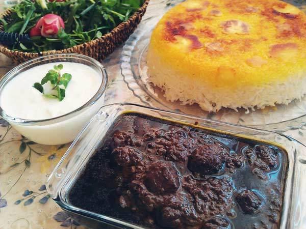 طرز تهیه خورش بوقلمون با رب انار مجلسی و خوشمزه به سه روش طرز تهیه خورش بوقلمون با رب انار مجلسی و خوشمزه به سه روش