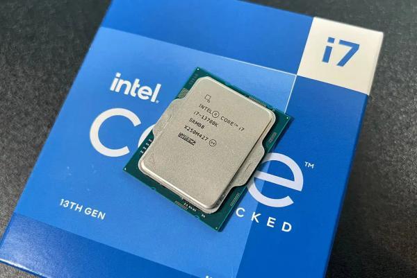 نه! Core i7 بودن به تنهایی تضمین کنندهٔ عملکرد بالای یک لپ تاپ یا سیستم دسکتاپ نیست